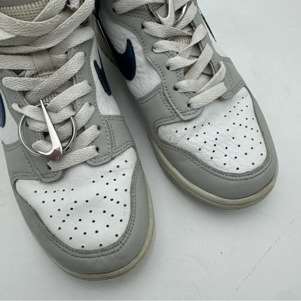 Nike Dunk High FLS Casual Shoe Summit White Grey Fog DR7855-100 Womens Size 5.5